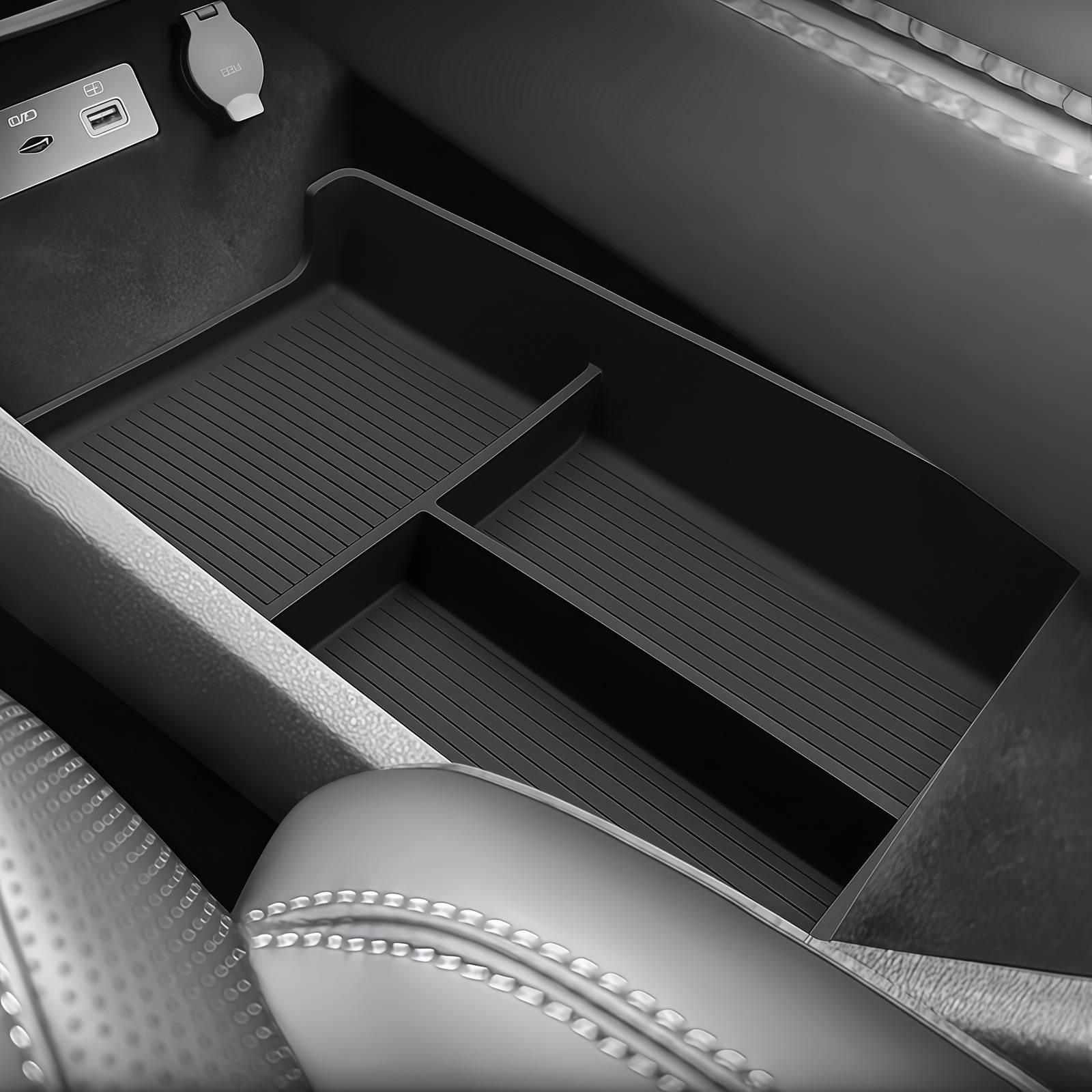 Car Accessories Essentials - صينية تنظيم وتخزين سفلية للكونسول الوسطي